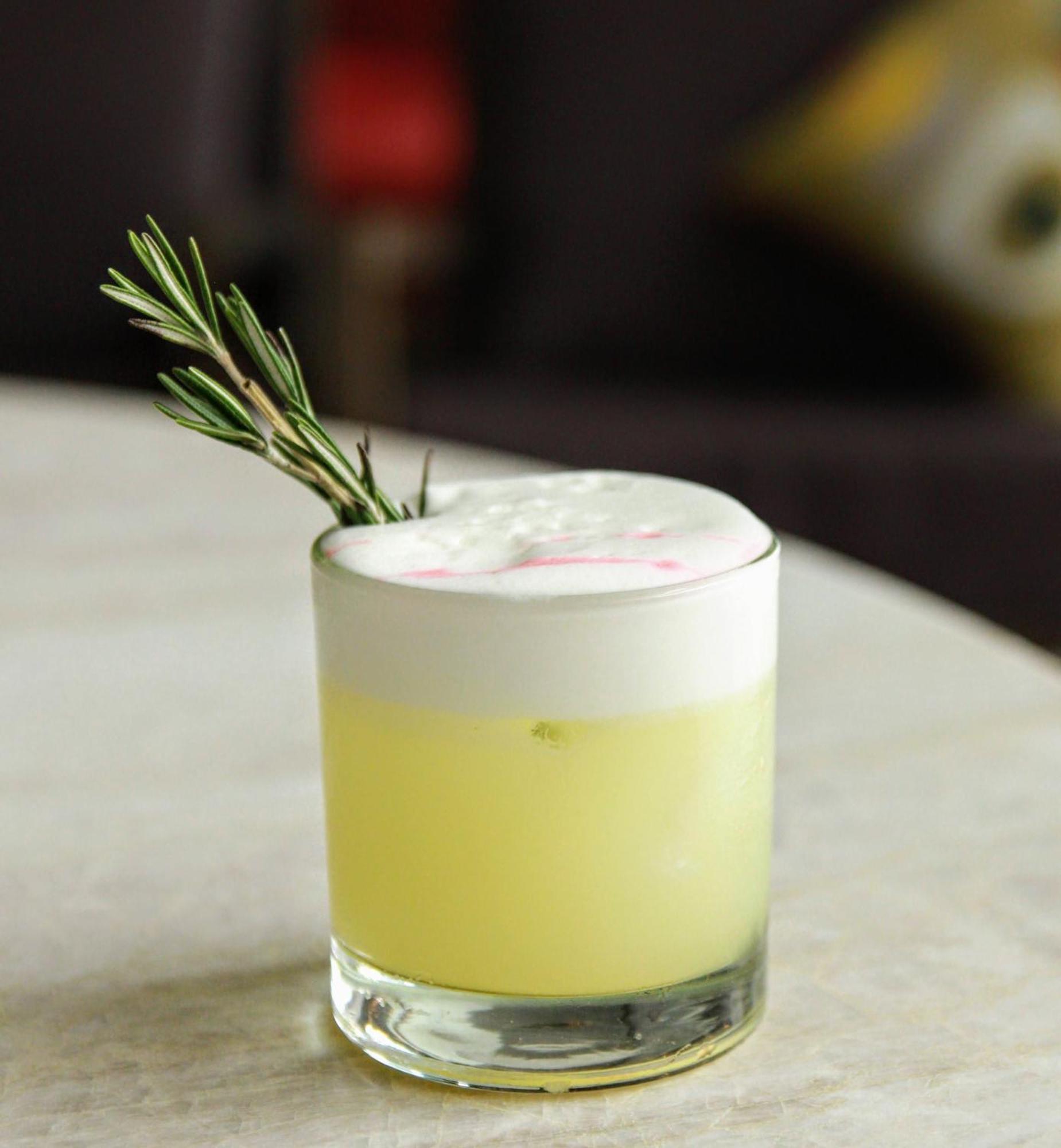 Metria Hotel Леон Екстериор снимка A French 75